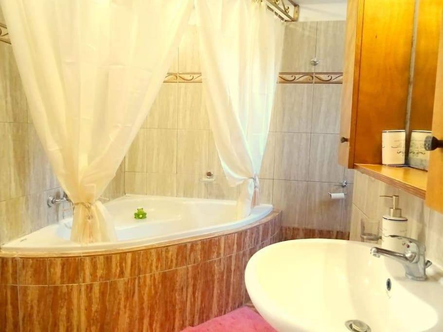 Paradeísion Cozy Apartment In Paradisi מראה חיצוני תמונה